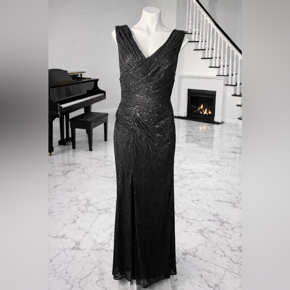 NWT Black Sequin Evening Gown Size 14 V Neck Formal Prom Gala Military Dress